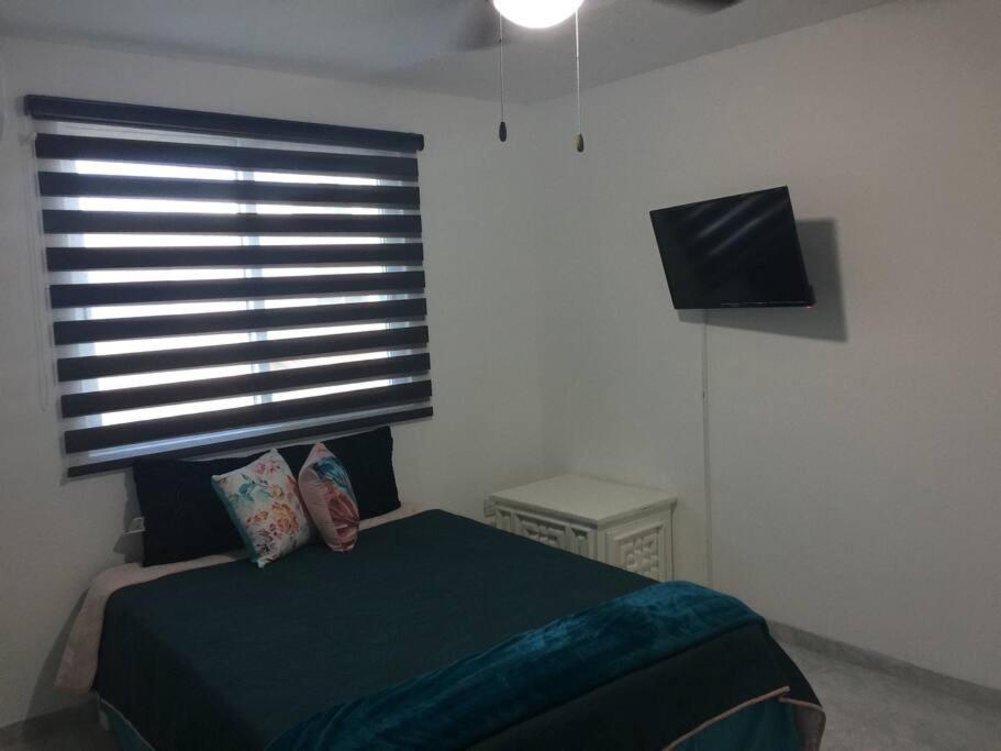 Villa Casa Monik, A Dos Pasos De La Playa Cancún Esterno foto