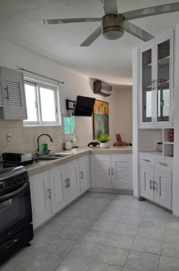 Villa Casa Monik, A Dos Pasos De La Playa Cancún Esterno foto