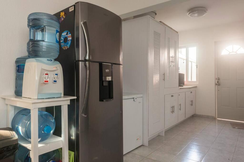 Villa Casa Monik, A Dos Pasos De La Playa Cancún Esterno foto